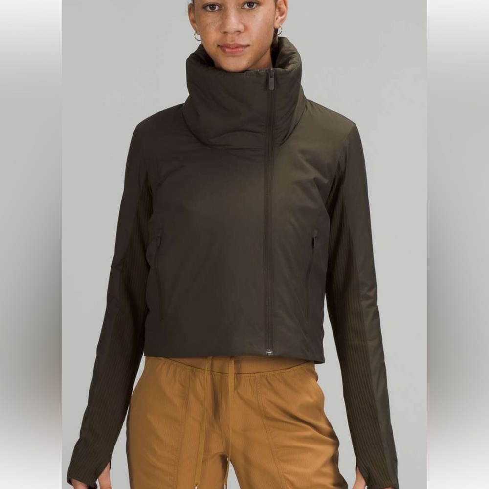 Lululemon Sleek City Jacket
Dark Olive